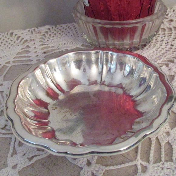 Oneida LTD silver plate Candy Dish - Picture 2 of 6